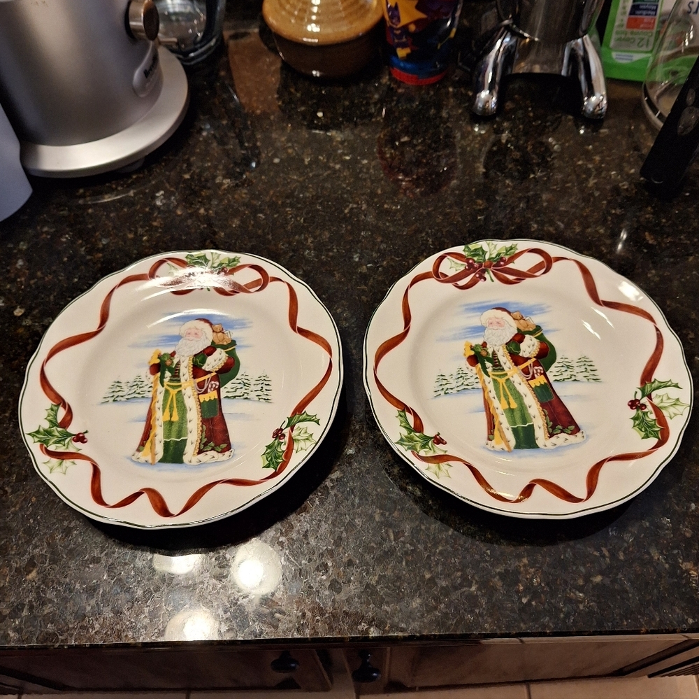 Vintage Charter Club Accent Luncheon Plates~Winter Garland~Santa~Christmas~1998